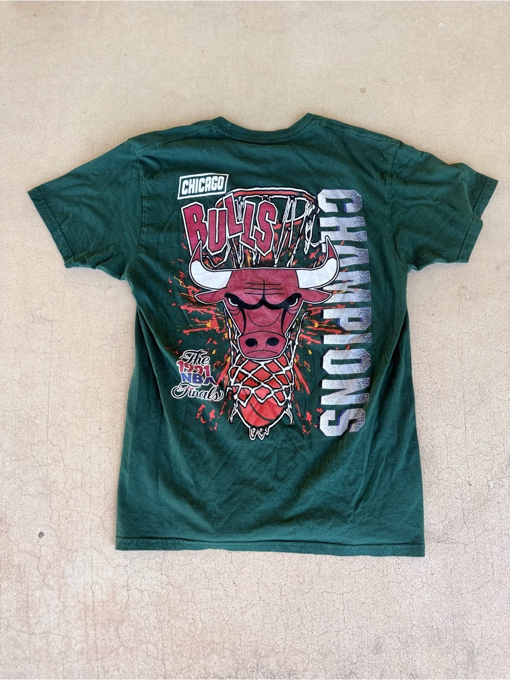 Mitchell & Ness Chicago Bulls 1991 NBA Finals Hardwood Classics T-Shirt – Size M